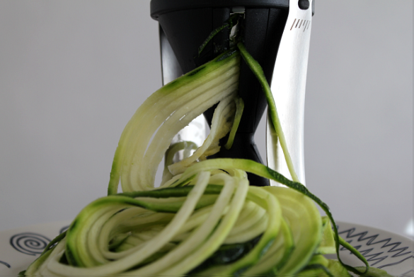  photo gefu-spiraalsnijder-spirelli-spiral-slicer-groente-spaghetti_zps8dc31c33.png