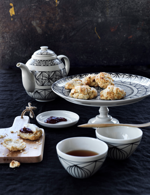 photo ikea-limited-edition-folklore-collectie-servies-theepot_zpse4b6c2be.png