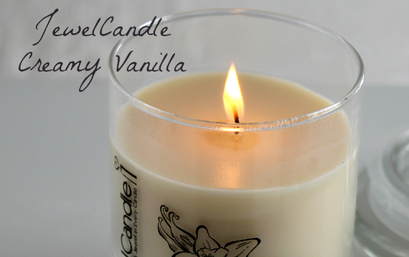  photo jewelcandle-creamy-vanilla-geurkaars-review_zps27f49f7f.png