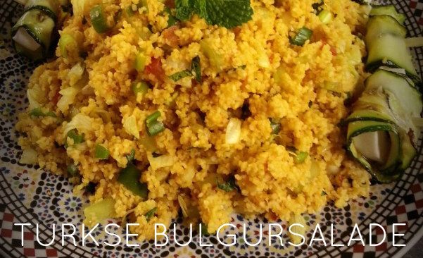  photo recept-bulgur-kisir-salade-turkse-tomaat-tarwe-korrels-komkommer-munt-paprikapuree-salad9_zps37b48321.png