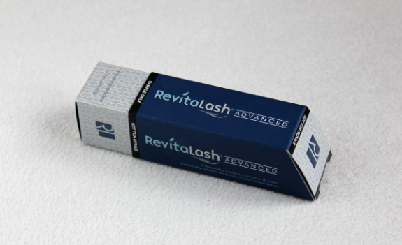  photo revitalash-advanced-conditioner-review-lange-volle-wimpers-serum-eyelash_zpsbfd55383.png
