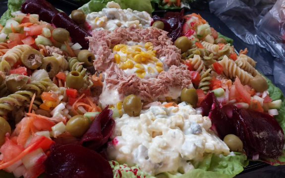  photo wat-eten-we-vandaag-feest-salades_zps15e7d5f9.png