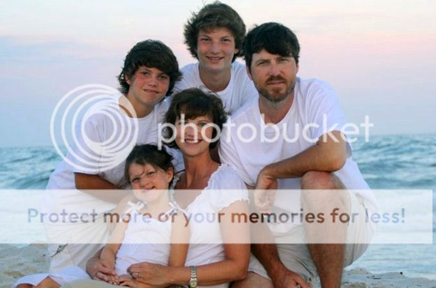 20-jase-and-missy-robertson-with-kids-on